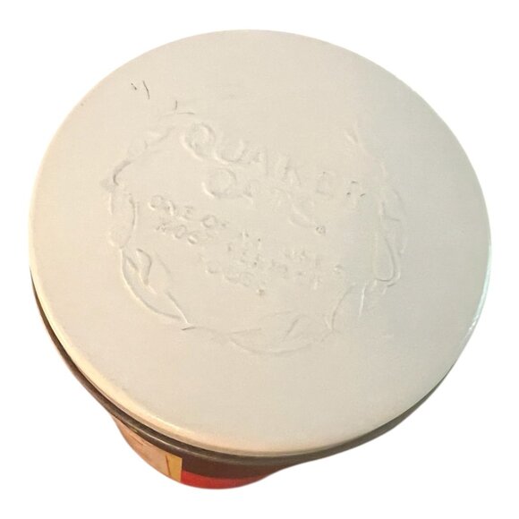 Vintage 1982 Quaker Oats Limited Edition Tin 7.5" X 4" Collectible Container - Picture 5 of 10